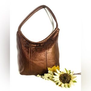 EUC Cee Klein Large Shoulder Bag Matalic  Genuine Leather Office bag Travel bag